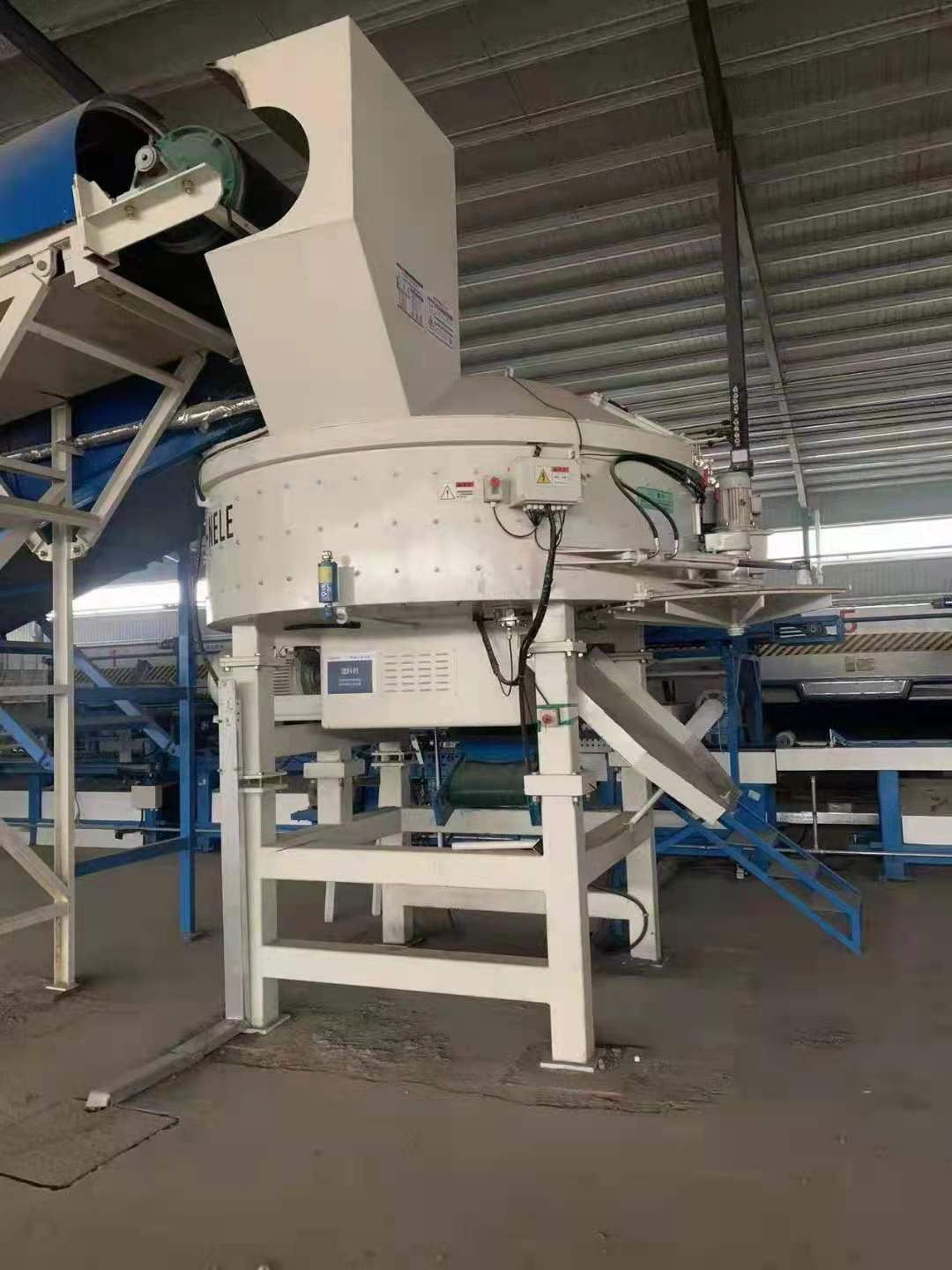 科尼樂盤式攪拌機(jī) 科尼樂盤式攪拌機(jī)